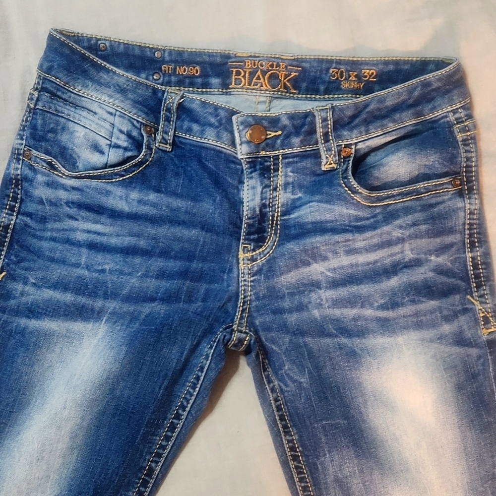 Buckle black skinny jeans size 30x32 FIT NO.90